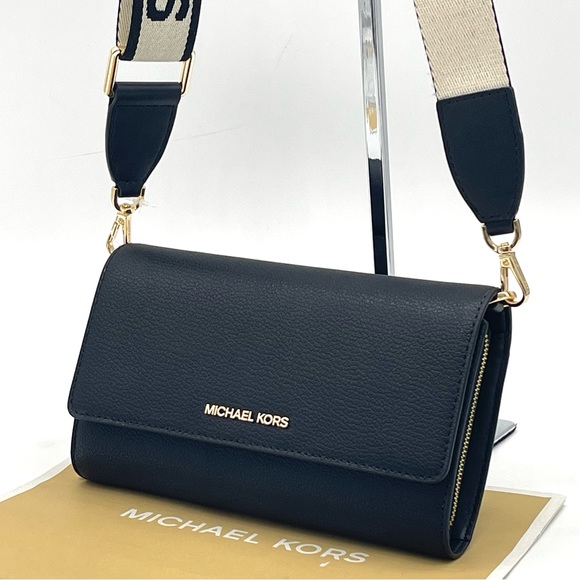 Michael Kors Large Zip Around Wallet Crossbody Bag - Picture 2 of 10